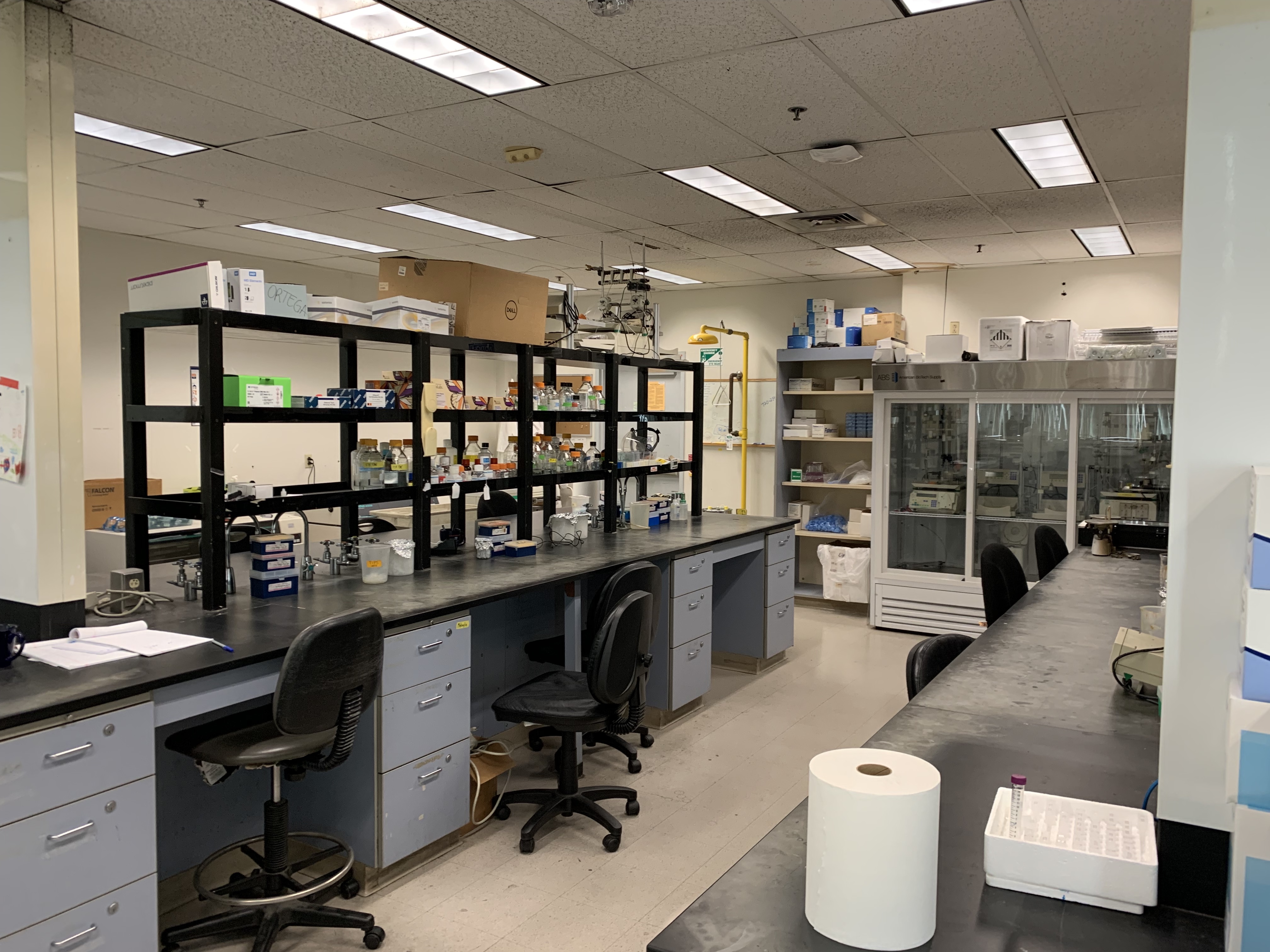 Biochemistry Hire Lab Space 2